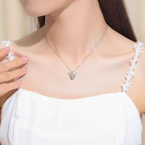 Elegant Copper Elk Antler Pendant Necklace For Women Round Zirconia Reindeer Animal Jewelry For Valentine's Day Gift