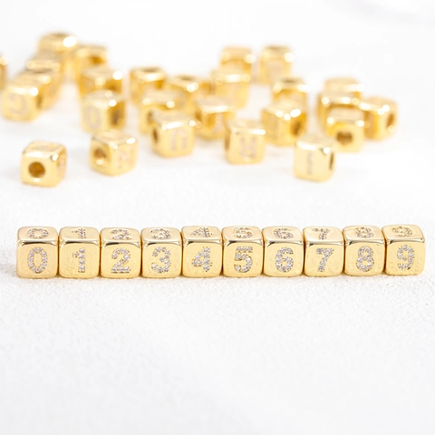 Collana con Ciondolo a Cubo Numerico Placcata in Oro 18K per Donna Lega Strass Minimalista Perle Digitali Quadrate Accessori per Gioielli Fai-da-te