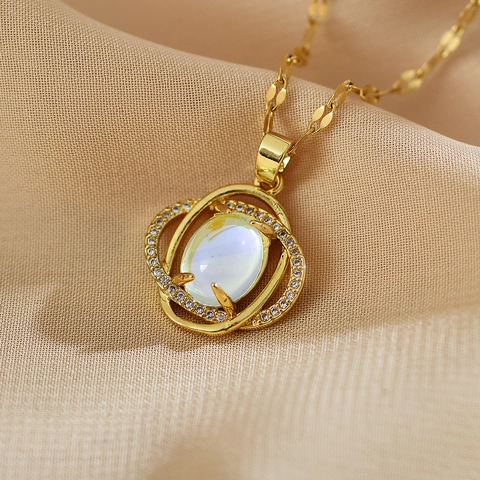French Style Titanium Steel Gold Necklace Double Interlocking Ring Pendant With Faux Moonstone Zirconia For Women Elegant Clavicle Chain Jewelry