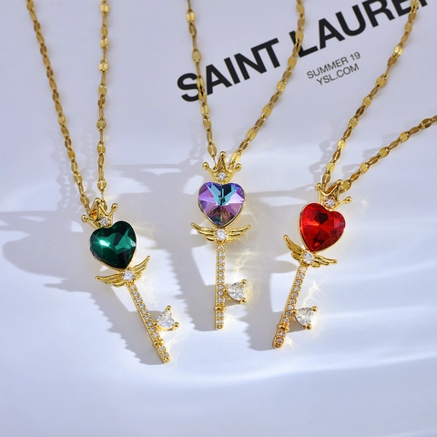 Elegante Hart Sleutel Hanger Halsketting Verguld Koper Zirconia Kroon Vleugel Sleutelbeenhalsketting Voor Dames Sieraden
