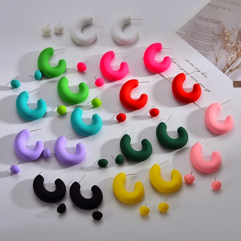 Boucles d'Oreilles Acrylique Minimaliste Couleur Bonbon Mat Créoles en C et Puces Boules Lot de 2 Paires Bijoux Mode Femme