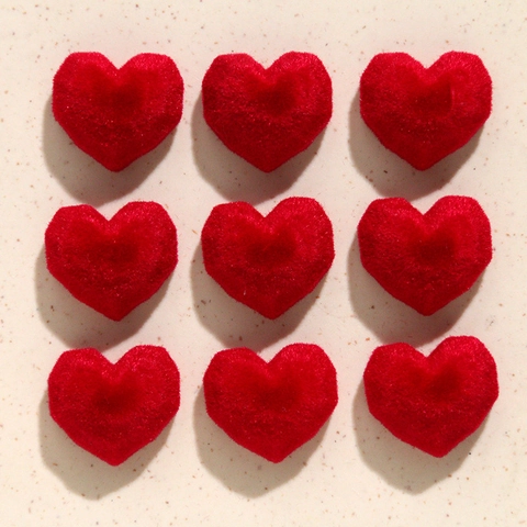 Ankola Rosso Floccato Forma di Cuore Resina Toppe DIY Accessori per Orecchini Ciondoli a Cuore per Gioielli Fai da Te