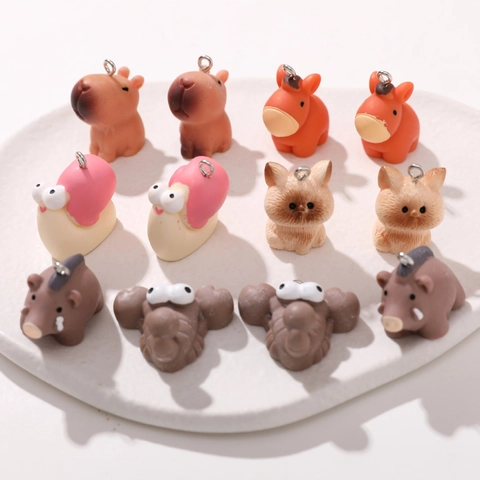 Süße Cartoon Tier Harz Anhänger Für Schmuckherstellung DIY Schlüsselanhänger Ohrringe Anhänger Katze Schnecke Nilpferd Wildschwein Esel Tier Zubehör