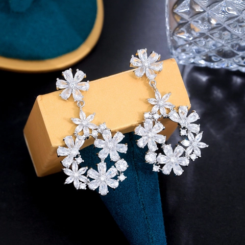 Luxury Copper Zirconia Flower Cluster Drop Earrings With 925 Sterling Silver Earring Post For Wedding Party Women Jewelry