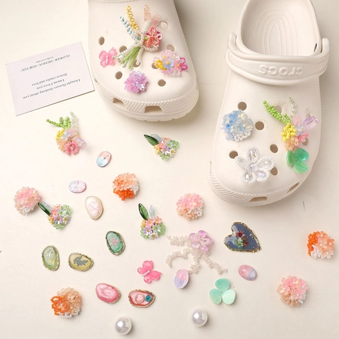 Handmade Resin Floral Butterfly Shoe Charms For Clogs Forest Dopamine Style DIY Dried Flower Shoe Decoration For Women Girls