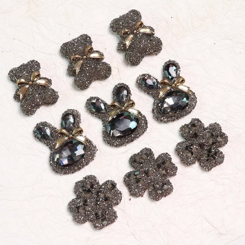 Parches DIY de Resina con Diamantes de Imitación de Cristal Oso Conejo Trébol para Pendientes Horquillas Funda de Teléfono