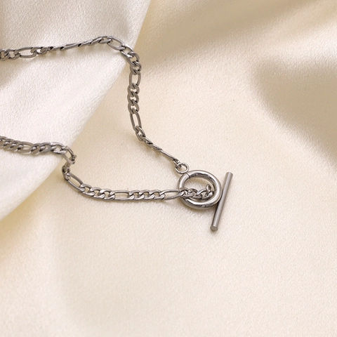 Moderne Edelstahl Figarokette Halskette Für Damen Silber Farbe Hip Hop Schmuck Mit Stilvollem Knebelverschluss T-Bar Verschluss