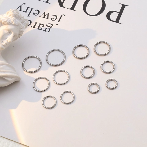 Anneau de Nez en Titane Pur sans Couture pour Femmes Hommes Septum Cartilage Piercing Boucles d'Oreilles Argent Bijoux de Corps Minimalistes