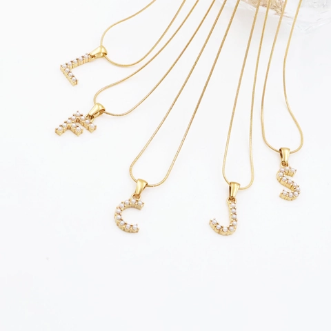 Ins Stil Mode 26 Alphabet Anhänger Halskette Edelstahl Gold Überzogen Künstliche Perle Buchstabe Choker Schmuck Für Damen