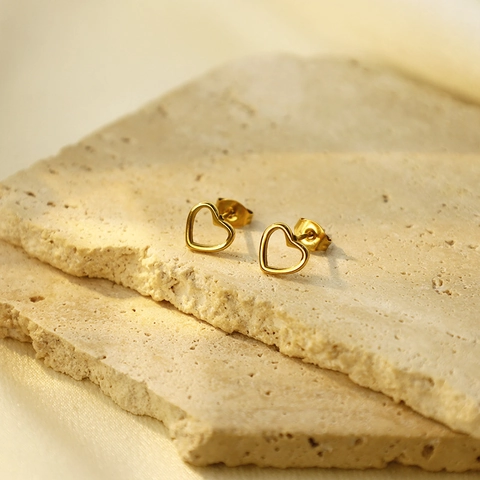 Minimalistische Edelstahl Hohl Herz Ohrstecker 316 Stahl Material Geometrischer Vielseitiger Schmuck Für Damen Alltagsmode