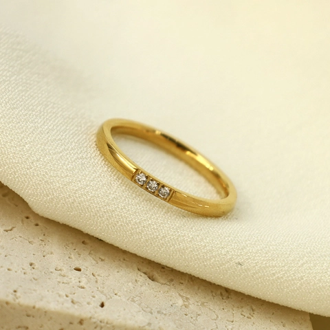 Minimalistischer Goldener Edelstahl Ring Für Damen Strass Eingelegt Geometrisches Design Einfacher Zeigefinger Ring Schmuck Für Party Geschenk