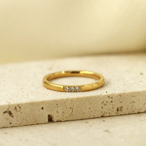 Minimalistischer Goldener Edelstahl Ring Für Damen Strass Eingelegt Geometrisches Design Einfacher Zeigefinger Ring Schmuck Für Party Geschenk