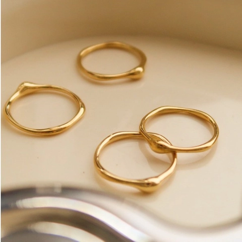 Minimalistisch Titanstahl Unregelmäßig Lava Welle Ring Für Damen 18K Vergoldet Chic Fingerring Schmuck Party Geschenk