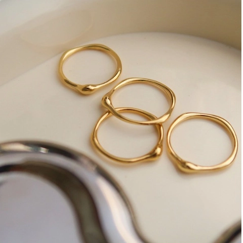 Minimalistisch Titanstahl Unregelmäßig Lava Welle Ring Für Damen 18K Vergoldet Chic Fingerring Schmuck Party Geschenk