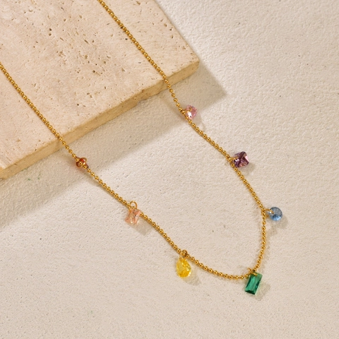 Collana con Pendente a Forma di Cuore e Goccia d'Acqua in Acciaio al Titanio con Zirconia Colorata Oro 18K per Donna