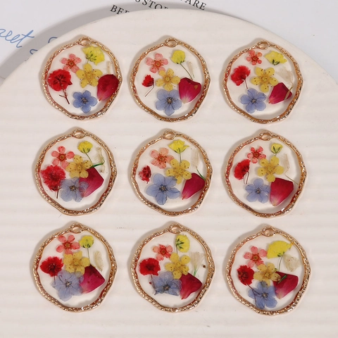 Round Alloy Dried Flower Resin Pendant DIY Jewelry Accessories Gold Plated Flower Charm For Necklaces Earrings Women