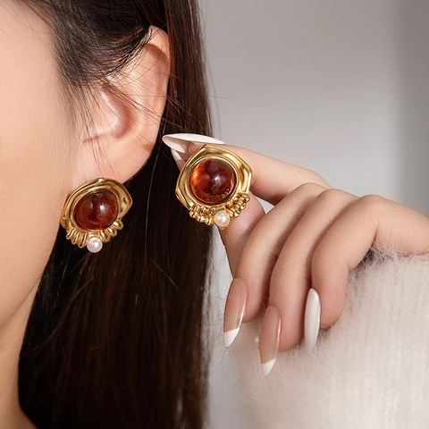 Vintage Titanium Steel Heart Amber Resin Stud Earrings French Fashion Artificial Pearl Earrings For Women Jewelry Gift