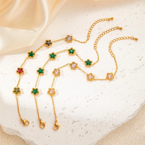 Bracelet Vintage en Acier Titane Plaqué Or pour Femme Avec Strass Vert Émeraude Blanc Motif Fleur Étoile Ajustable Bijoux Cadeau