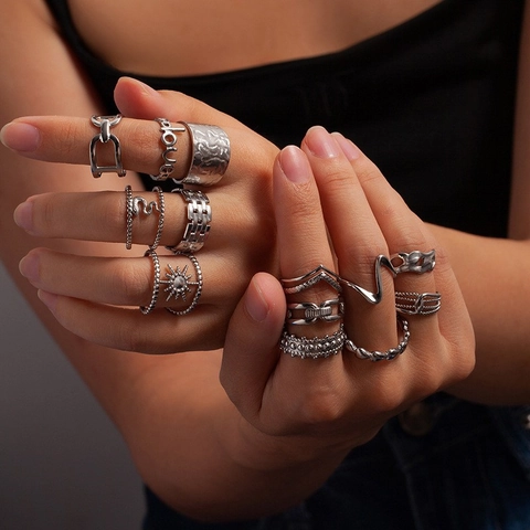 Bague Ouverte Ajustable en Acier au Titane Vintage Pour Femmes Hommes Minimaliste Cœur Amour Serpent Soleil Étoile Bijoux Mode