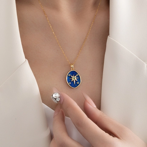 Collana con Pendente Stella Bussola in Smalto Vintage Catena in Acciaio Inossidabile con Pietre Verdi Gioielli Donna
