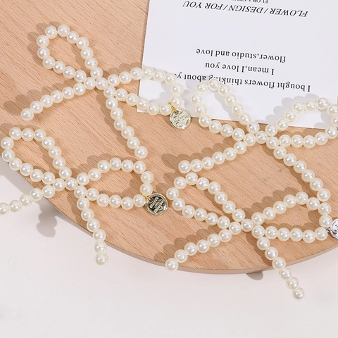 Handmade Artificial Pearl Bow Phone Case Pendant With Round Metal Plate Elegant Bag Charm For Women Fashion Accessory