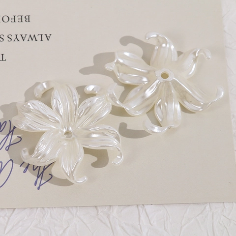 Lily Flower Resin Beads Iridescent Pearlescent Flower Petal Artificial Pearl DIY Earring Hair Jewelry Making Supplies