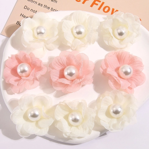 Fiore di Camelia in Rete Fatto a Mano Con Perla Artificiale Accessori Abbigliamento DIY per Decorazione Capelli Vestiti Donna