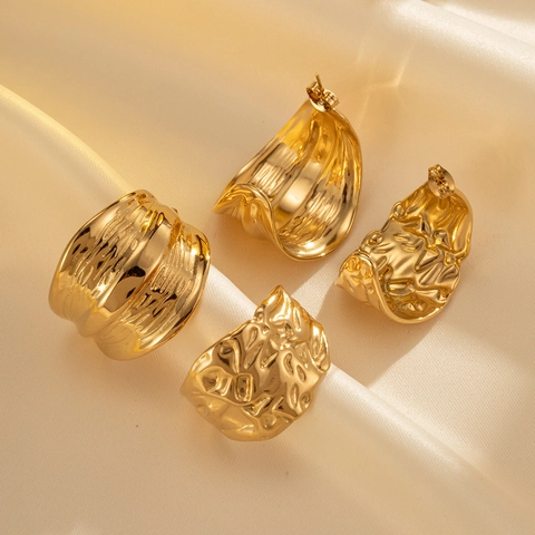 Franse Vintage Chunky C-Vormige Roestvrijstalen Hoepel Oorbellen Voor Dames Onregelmatige Gehamerde Rimpeling Textuur Sieraden