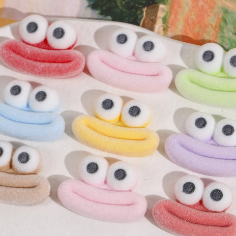Karikatur Große Augen Monster Beflockte Harz-Patch DIY Handyhülle Schmuck Zubehör Haarnadel Dekoration