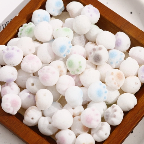 Cute Flocked Acrylic Cat Paw Loose Beads For DIY Bracelet Earring Making Creative Colored Animal Pattern Craft Jewelry Accessory