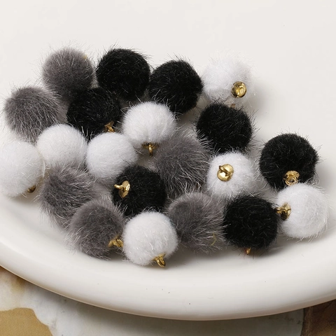 Einfache DIY Plüschball Anhänger Weiche Flauschige Bommel Mit Goldenem Metallring Für Ohrringe Haarschmuck Handgemachtes Material