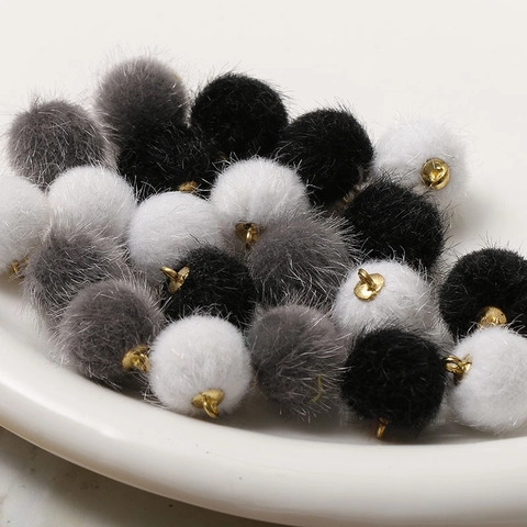 Einfache DIY Plüschball Anhänger Weiche Flauschige Bommel Mit Goldenem Metallring Für Ohrringe Haarschmuck Handgemachtes Material