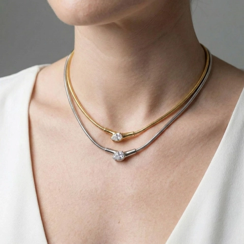 Collana a Catena a Serpente Minimalista in Acciaio Inossidabile Donna Ciondolo Zirconia a Goccia Gioielli Geometrici Tendenza