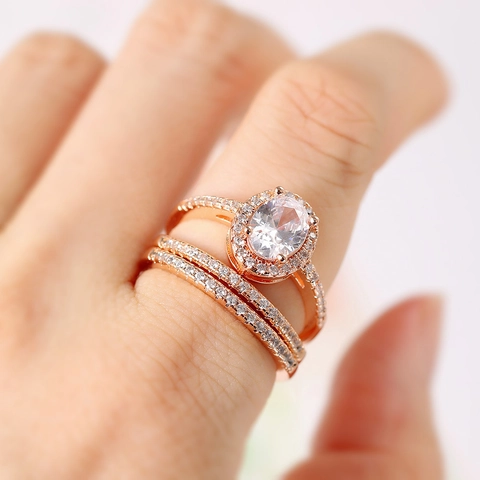 Western Classic Oval Zirconia Ring Set For Women Copper Rose Gold Silver Plated Stackable Engagement Wedding Band Elegant Halo Luxury Finger Ring