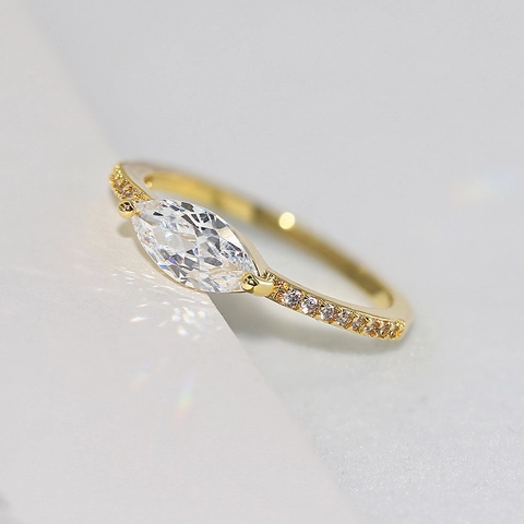 Elegant Marquise Cut Zirconia Copper Ring For Women Gold Silver Plated Micro Pave Minimalist Fashion Jewelry Wedding Party Ring