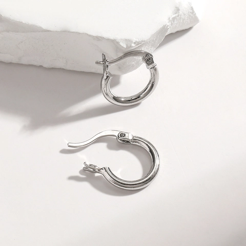 Simple Fashion Copper Hoop Earrings With Silver Earring Post For Women Minimalist Rhinestone Twist Geometric Circle Earrings Jewelry