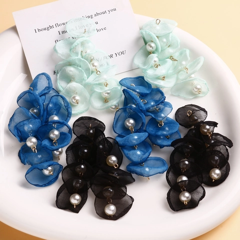 Hand-woven Fabric Mesh Flower Petal Pendants With Artificial Pearl Sweet Elegant Floral DIY Jewelry Making Accessory For Women
