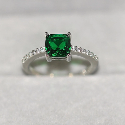 Classic White Gold Plated Copper Ring For Women With Square Cushion Cut Cubic Zirconia Emerald Blue Inlaid Finger Ring Wedding Jewelry
