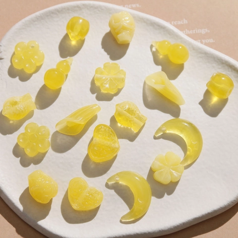 DIY Jewelry Accessories Resin Beads Heart Moon Flower Gourd Shape Translucent Amber Yellow For Necklace Bracelet Making