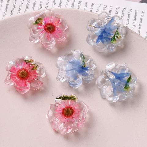 Clear Resin Natural Dried Flower Chrysanthemum DIY Jewelry Patch For Phone Case Earrings Handmade Craft Material Decor