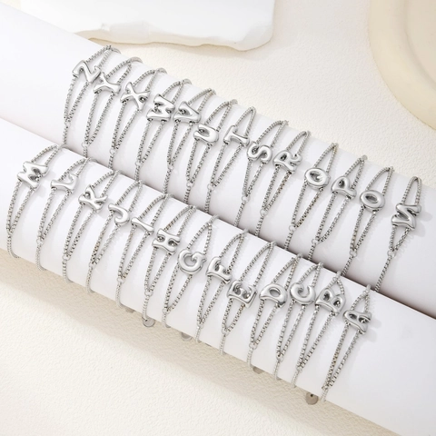 Bracelet Pendentif 26 Lettres Anglaises en Acier Inoxydable pour Femmes Hommes Chaîne de Boîte Double Couche Bijoux de Mode Cadeau