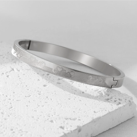 Vintage Stainless Steel Love Heart Mesh Pattern Bangle Bracelet Electroplated Couple Hand Cuff Bangle For Men Women Gift