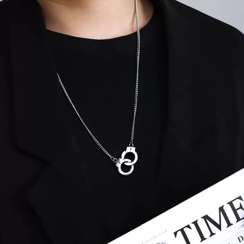 Hip Hop Titanium Steel Handcuff Pendant Necklace For Men Women Silver Punk Curb Chain Streetwear Fashion Jewelry Gift