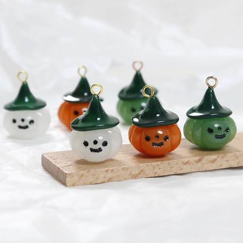 Halloween Miniature Resin Pumpkin Charms With Witch Hat For DIY Earrings Necklace Jewelry Making White Orange Green Cute Pendants