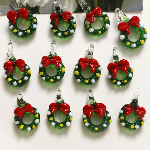 Handmade Glass Christmas Wreath Tree Pendant For DIY Jewelry Making Festive Red Green Charms For Necklace Bracelet Decor