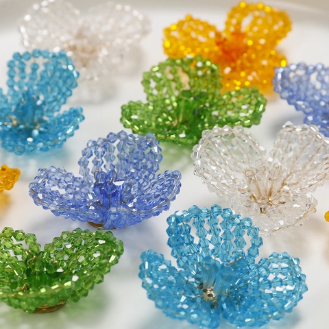 Hand Woven Crystal Bead Flower Charms For DIY Jewelry Making Earrings Hairpins Clothing Accessories Alloy Resin Floral Decorative Parts