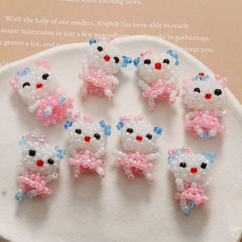 Handmade Beaded Cat Phone Charm Cute Woven Animal Pendant Pink Blue Kitty Accessory For Phone Bag Decoration