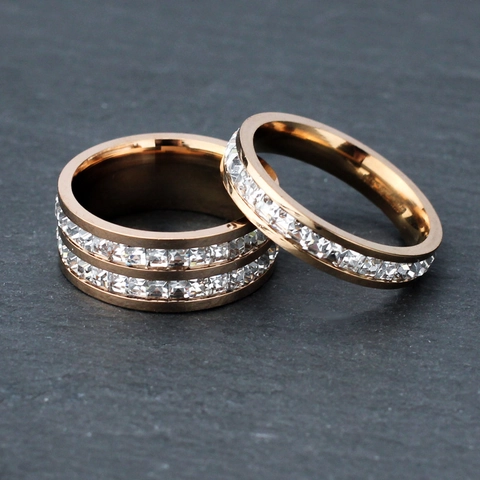 Bague d'Éternité de Luxe en Acier Inoxydable avec Strass Complet Anneau Incrusté à Simple ou Double Rangée pour Femme Homme Bijoux de Mariage