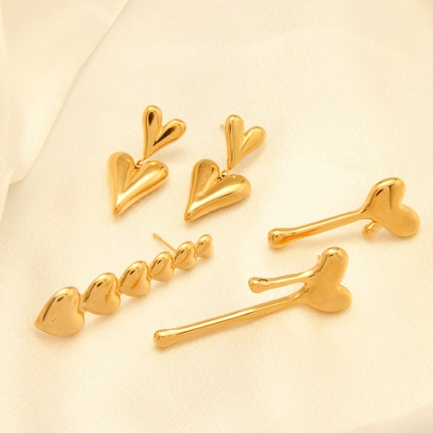 Pendientes de Corazón de Acero de Titanio para Mujer Bañados en Oro de 18K Pendientes de Aro de Corazón Dulce Joyería Regalo de San Valentín