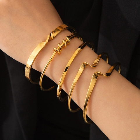 Brazalete Abierto Minimalista de Acero Inoxidable Ondas Retorcidas para Mujer Chapado Oro Plata Nudo Irregular Joyería de Moda Regalo